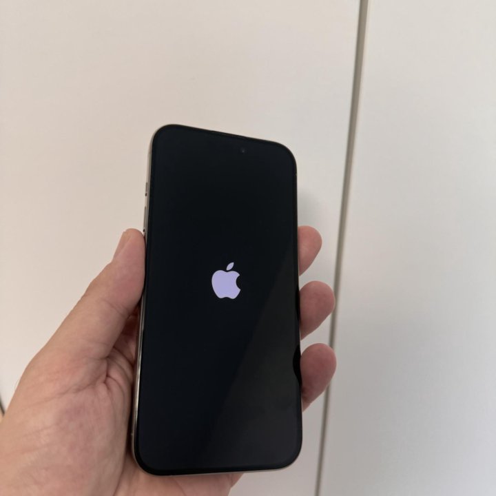 iPhone 15 pro 128 Gb Natural Titanium