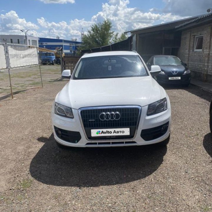 Audi Q5, 2010