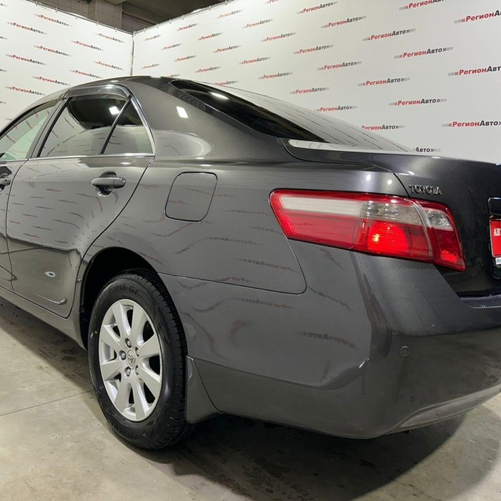 Toyota Camry, 2008