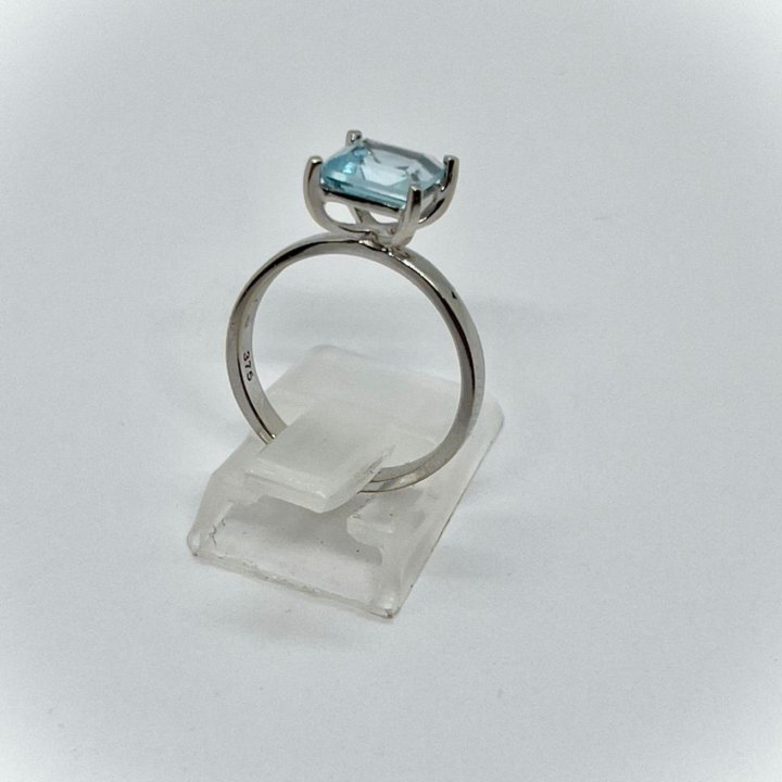  Кольцо золотое