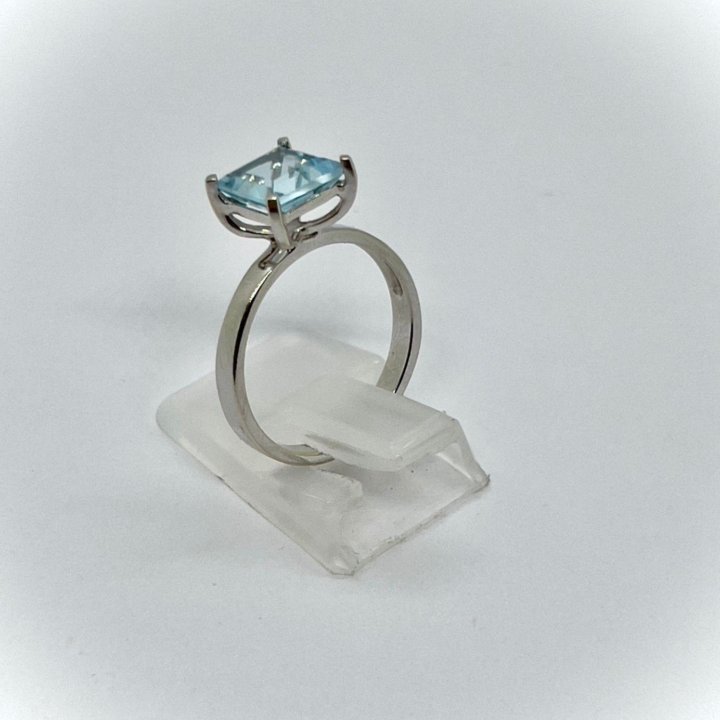  Кольцо золотое