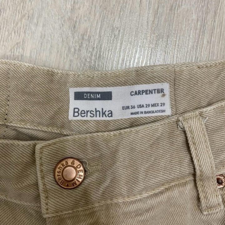 джинсы bershka