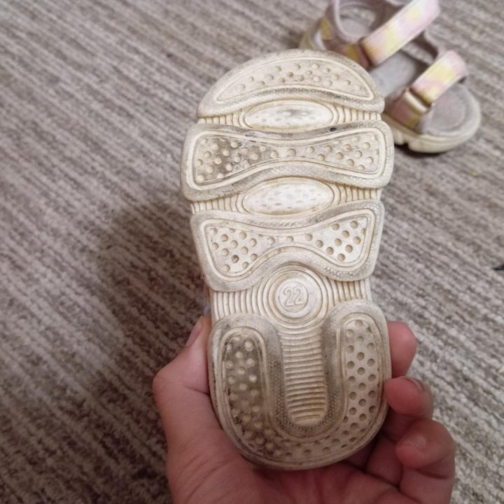 Обувь для девочки 22 размер