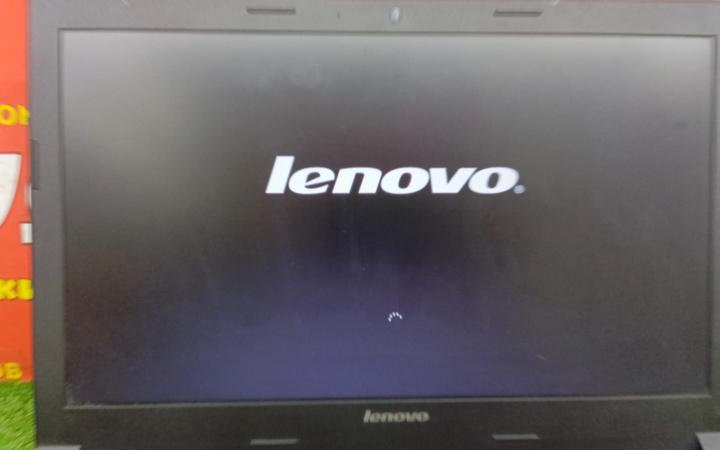 Ноутбук Lenovo B50-30 Комментарии:тип: ноутбук, тип видеокарты: встроенная