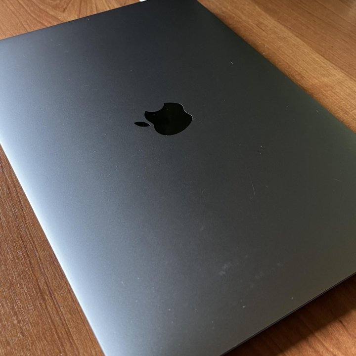 MacBook Air (2019)