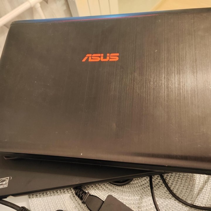 ASUS DESKTOP-HL0P90K Intel(R) Core(TM) i7-4700HQ