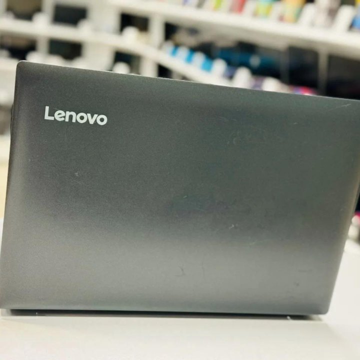 Lenovo 15.6 FHD / i3-6006U / 8G / SSD / GF 920MX