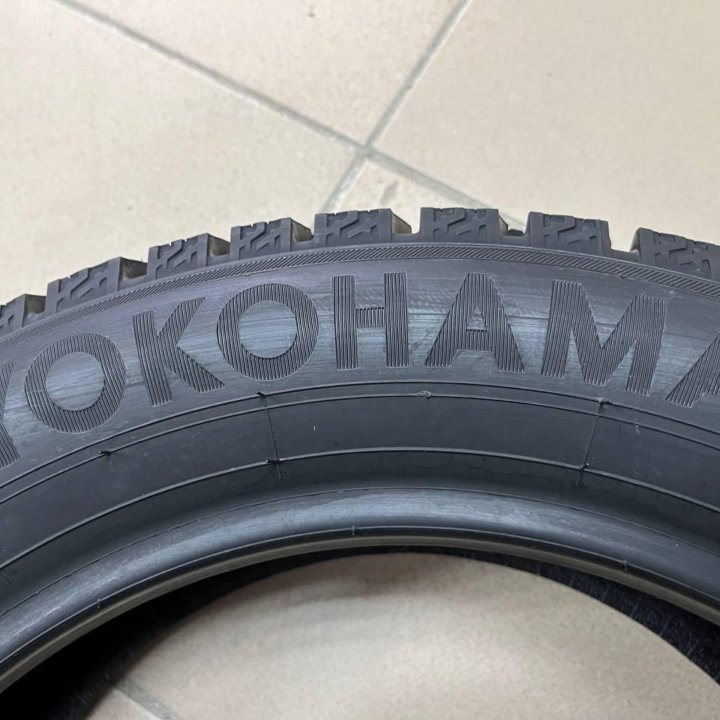 Yokohama Ice Guard Stud IG55 185/60 R15 88T