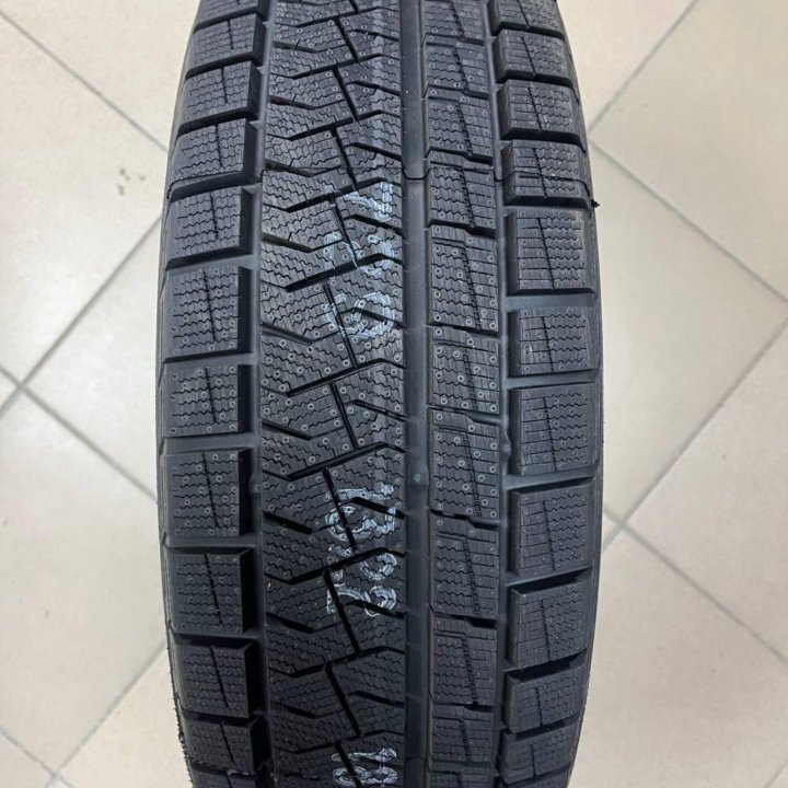 Formula Ice FR 185/65 R15 92T