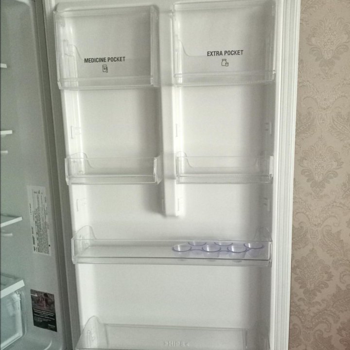 Холодильник Hotpoint-ARISTON HF 4181