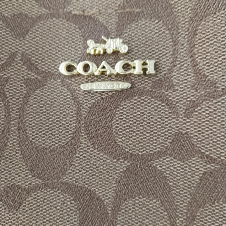 Сумка фирмы Coach