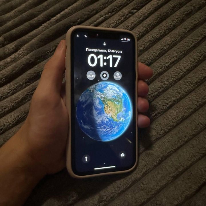 iPhone 11