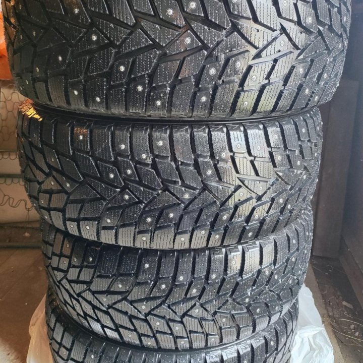 Dunlop Grandtrek Ice 02 275/50 R20 109T