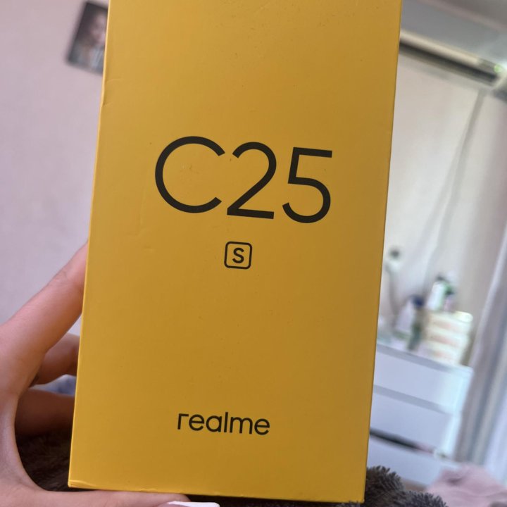 Породам телефон Realme 25s