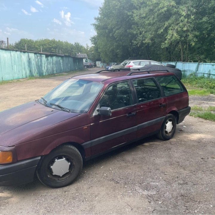 Volkswagen Passat, 1989