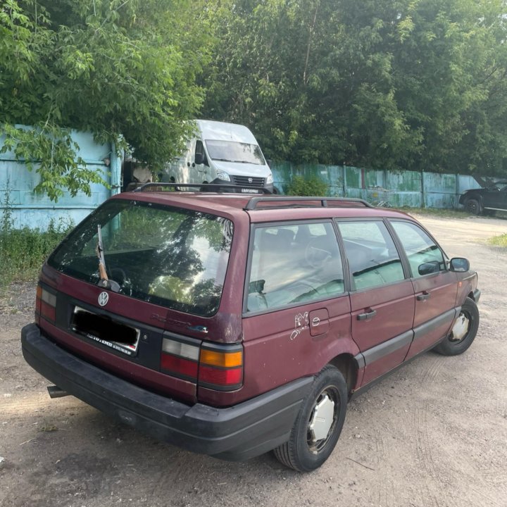 Volkswagen Passat, 1989