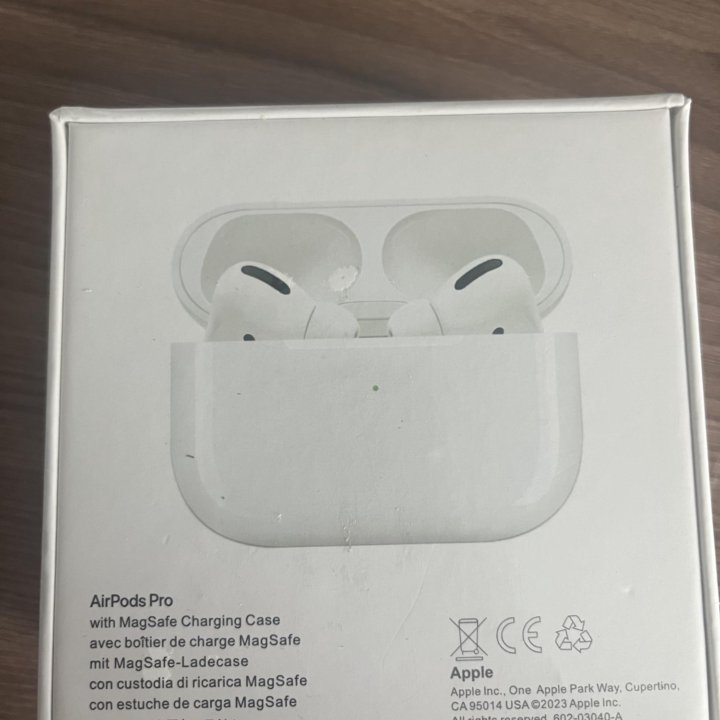 Наушники AirPods Pro