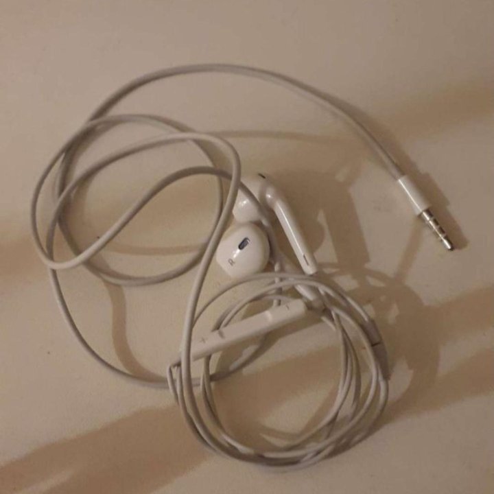 Наушники Earpods