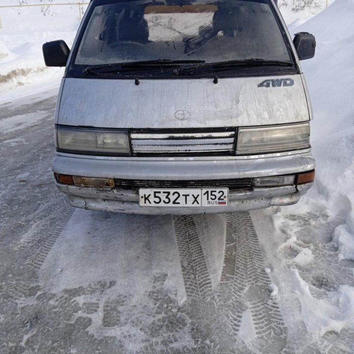 Toyota MasterAce, 1992