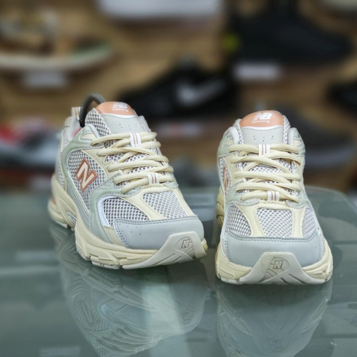 Кроссовки женские New Balance