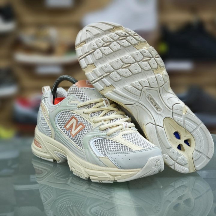 Кроссовки женские New Balance