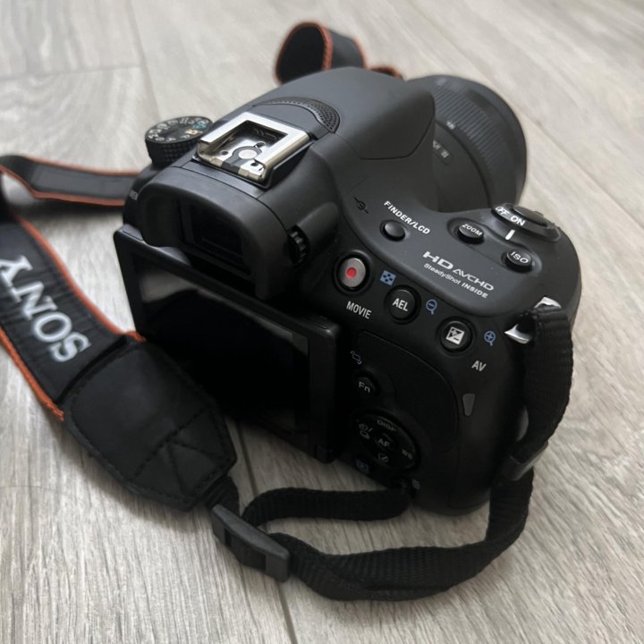 Фотоаппарат Sony Alpha SLT-A58 Kit