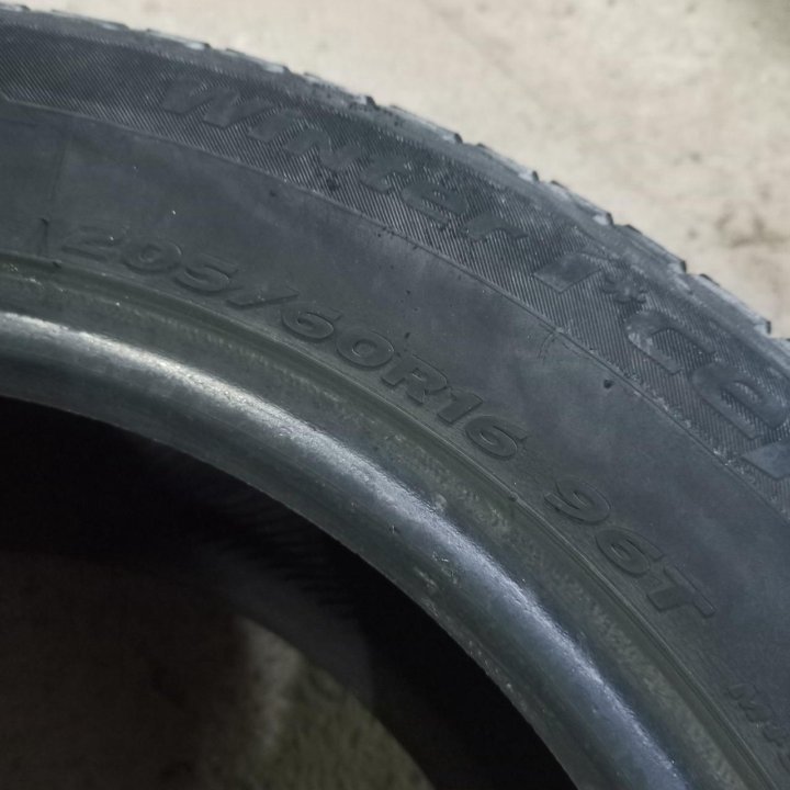 205/60R16 Hankook Winter i*cept W616(Артикул 7747)