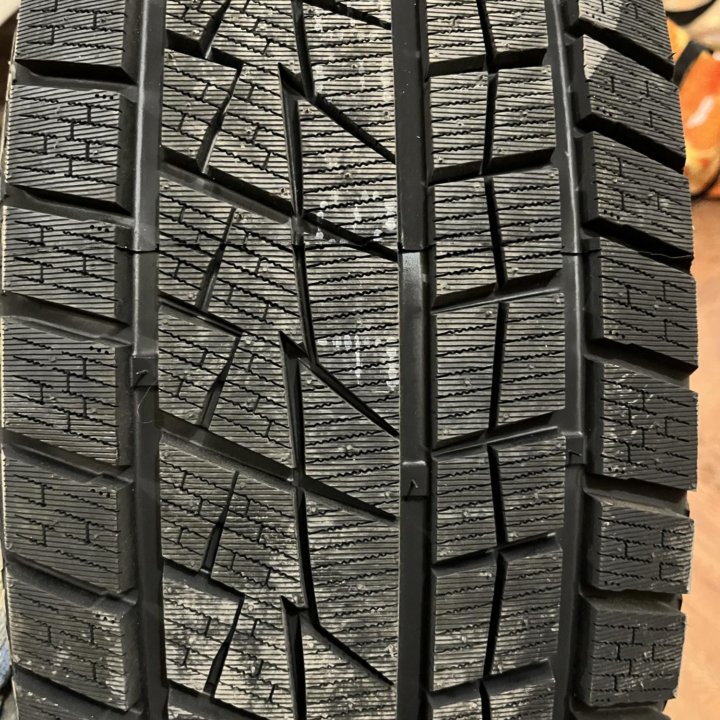 265/70R16 зима новые