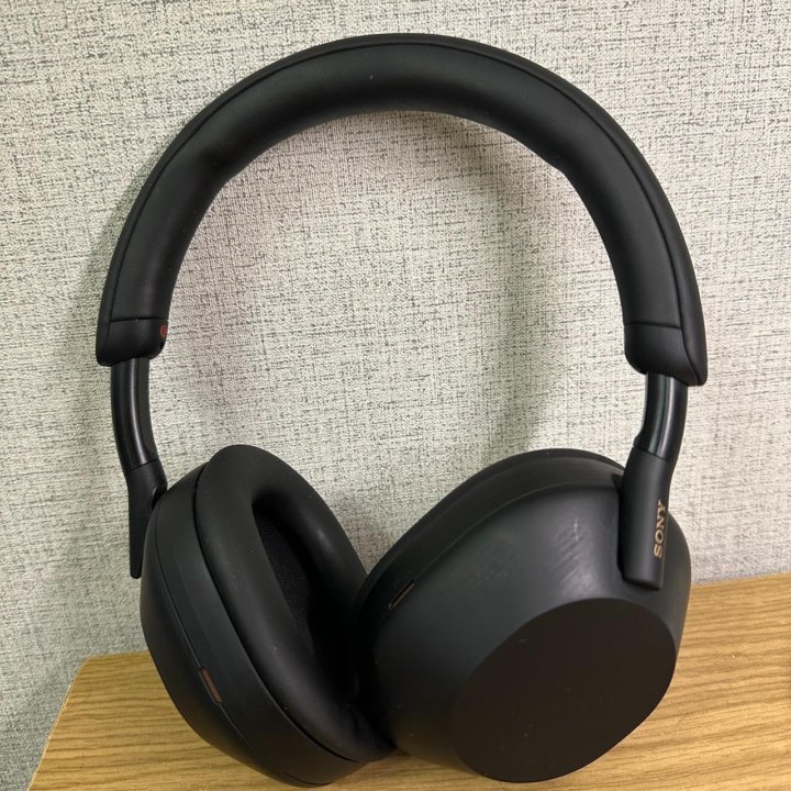 Sony WH-1000XM5