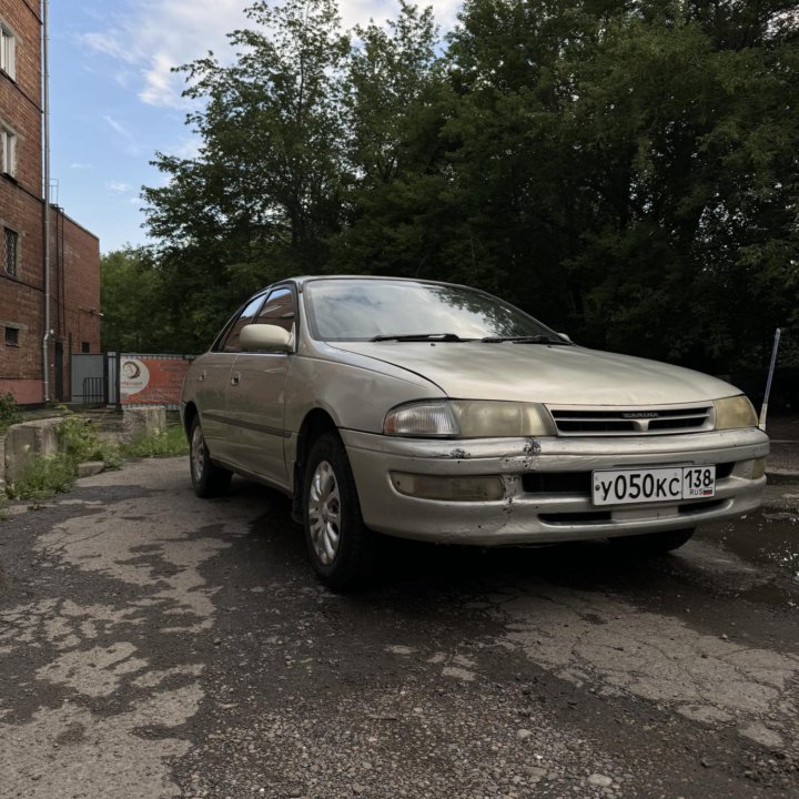 Toyota Carina, 1995