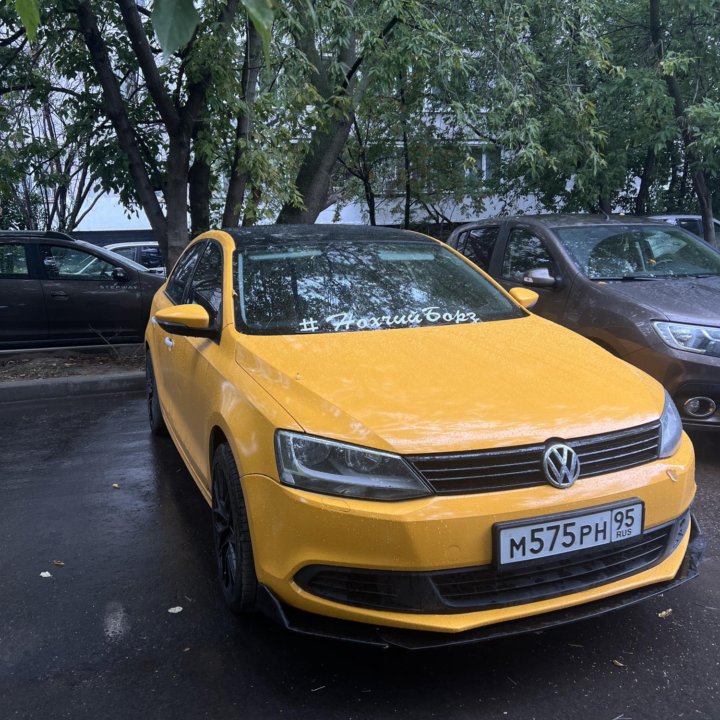 Volkswagen Jetta, 2013