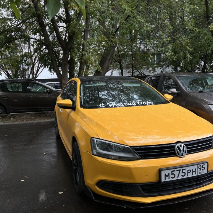 Volkswagen Jetta, 2013