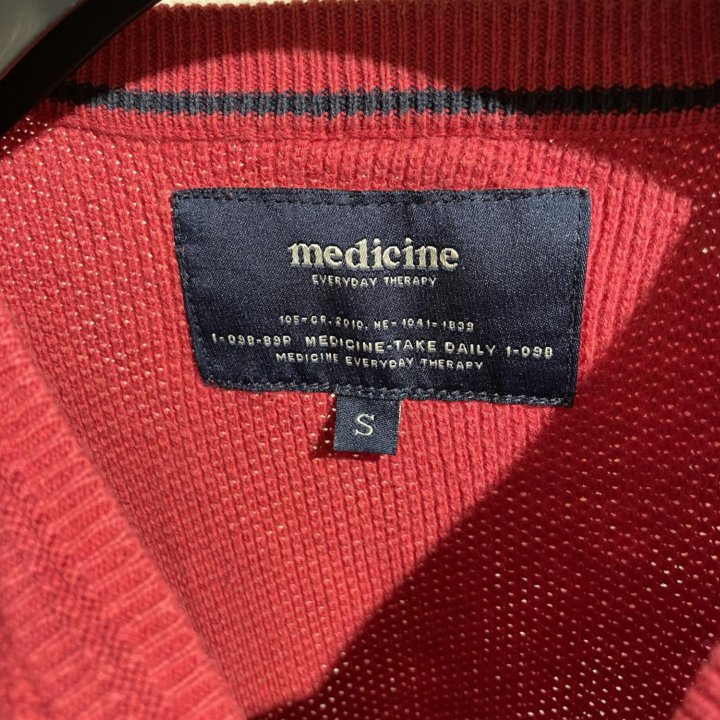 Свитер medicine