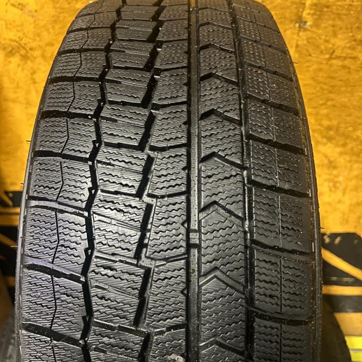 Зимние шины Dunlop Winter Maxx R17 Япония 1сезон