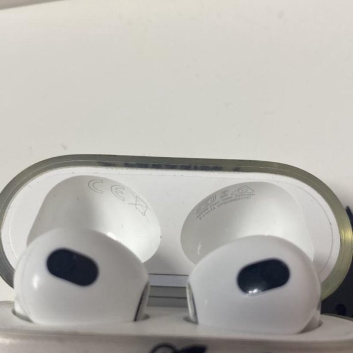 AirPods 3