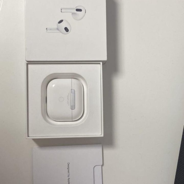 AirPods 3