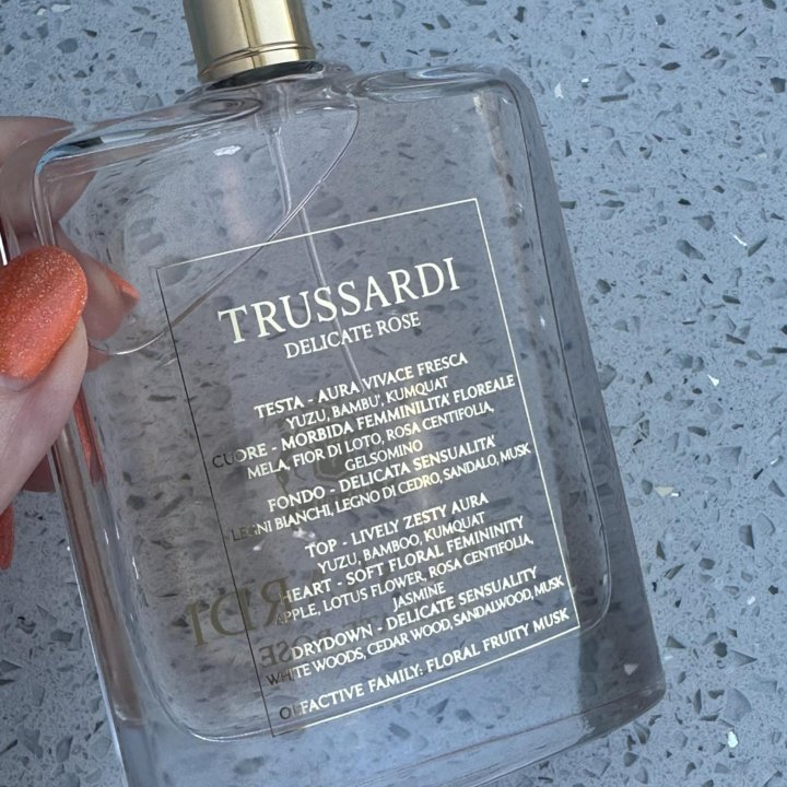 Женские духи Trussardi Delicate Rose 100 мл