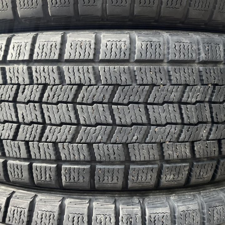 Комплект шин Falken 205/60R16