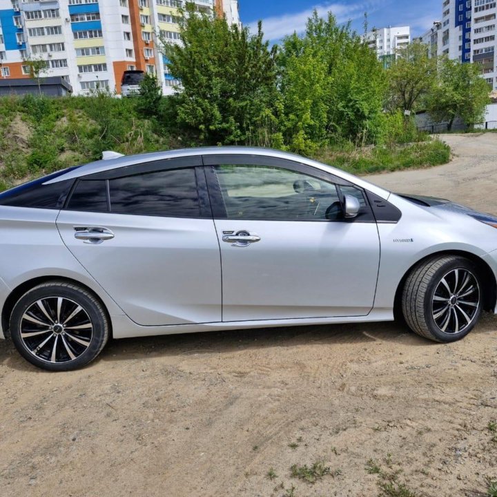 Toyota Prius, 2016