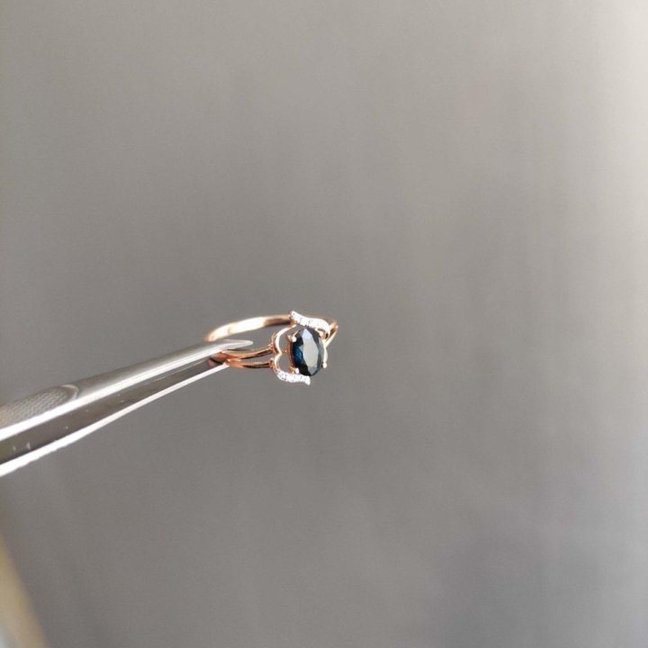 Золотое кольцо 585