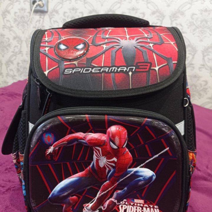 Школьный рюкзак