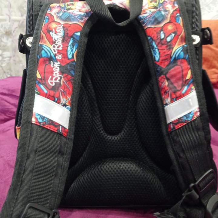 Школьный рюкзак