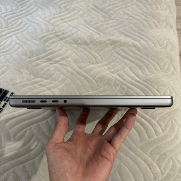 MacBook 14 Pro