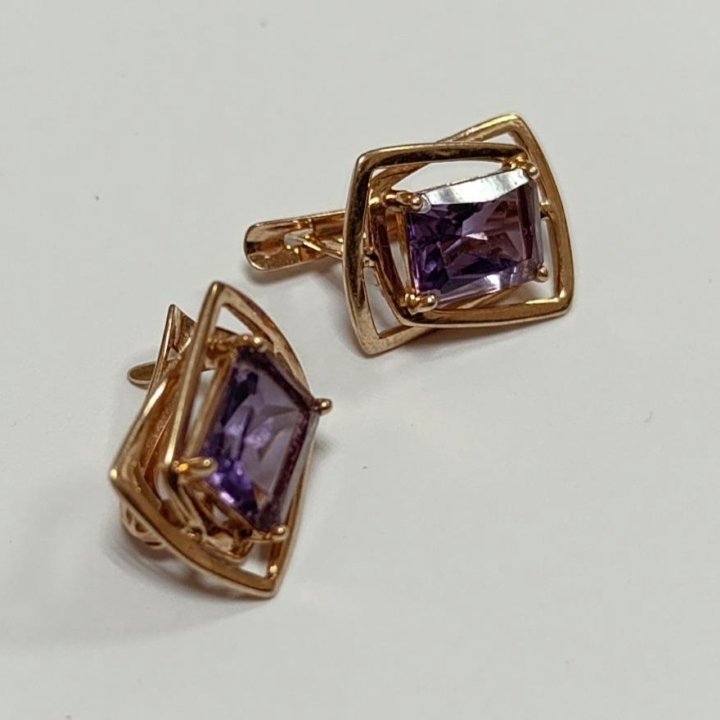 СЕРЬГИ ЗОЛОТО 375 пр. вес 2,82 гр.