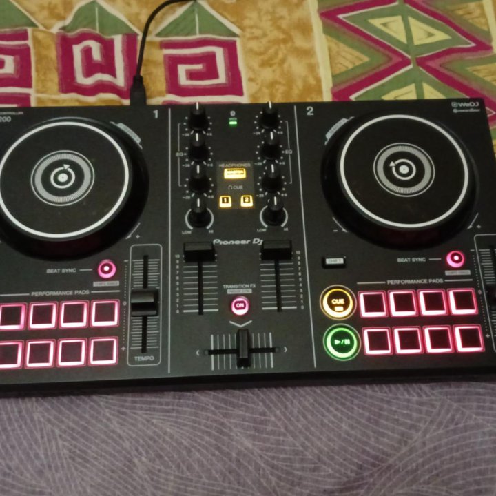 Pioneer DDj 200 Dj контроллер