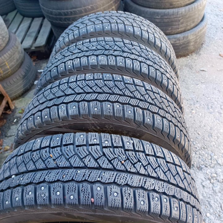 205/65 R15 Viatti Brina Nordico