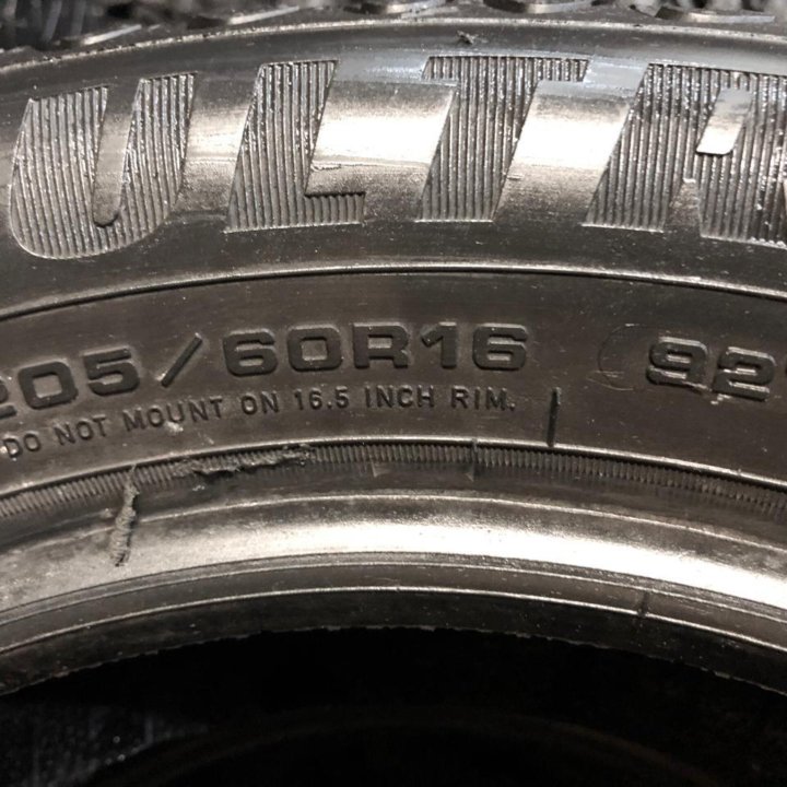 205/60/16 Goodyear Ultragrip Ice Arctic. 2шт