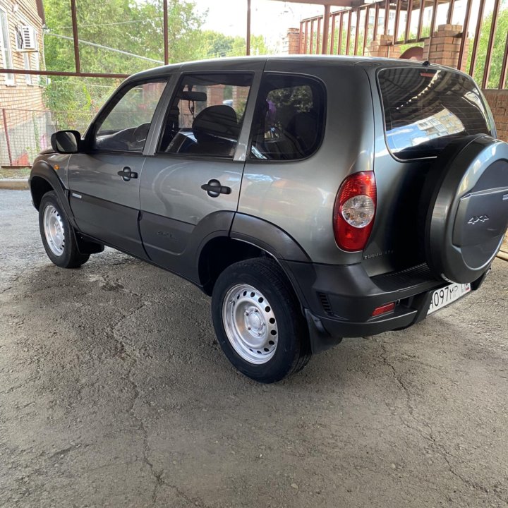 Chevrolet Niva, 2010