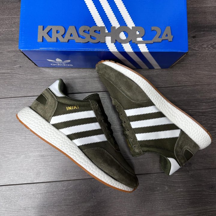 Кроссовки Adidas iniki