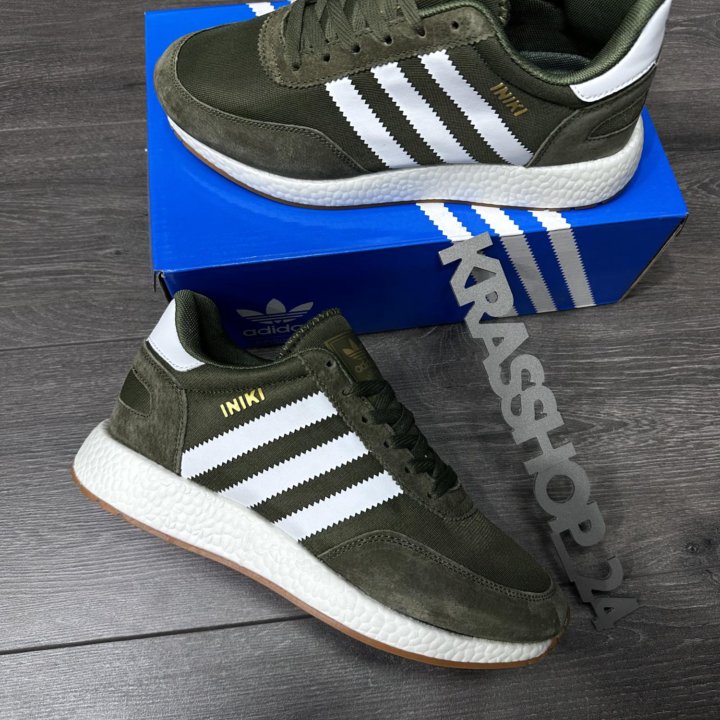 Кроссовки Adidas iniki